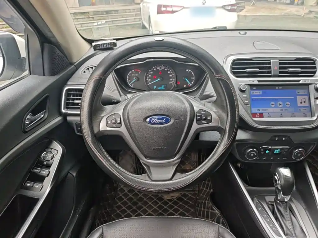 Ford Escort — миниатюра 11