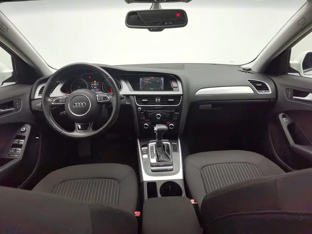 Audi A4L — миниатюра 5