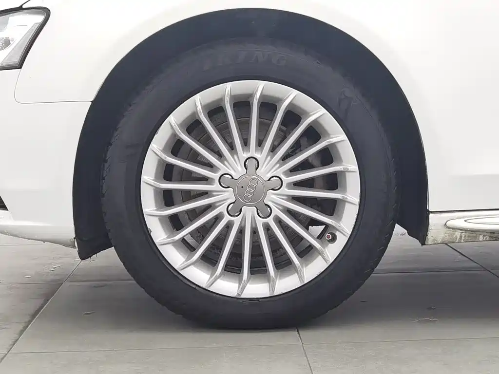 Audi A4L — миниатюра 17