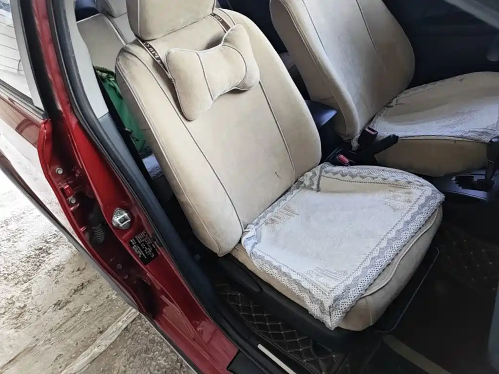 Toyota Yaris L — миниатюра 25