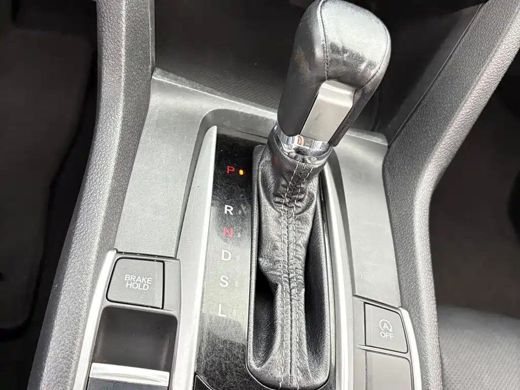 Honda Civic — миниатюра 18