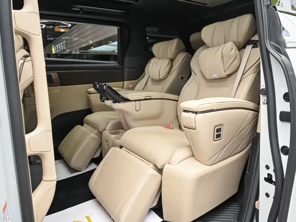 Toyota Alphard 2023 2.5L Premium