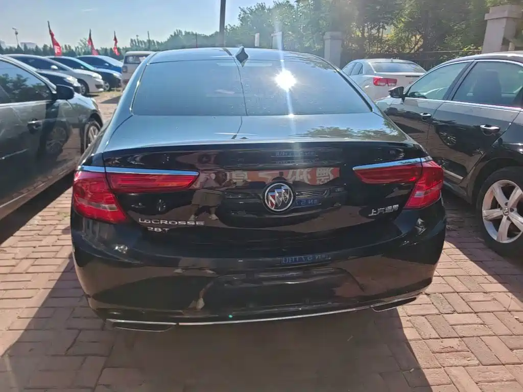 Buick LaCrosse — миниатюра 6