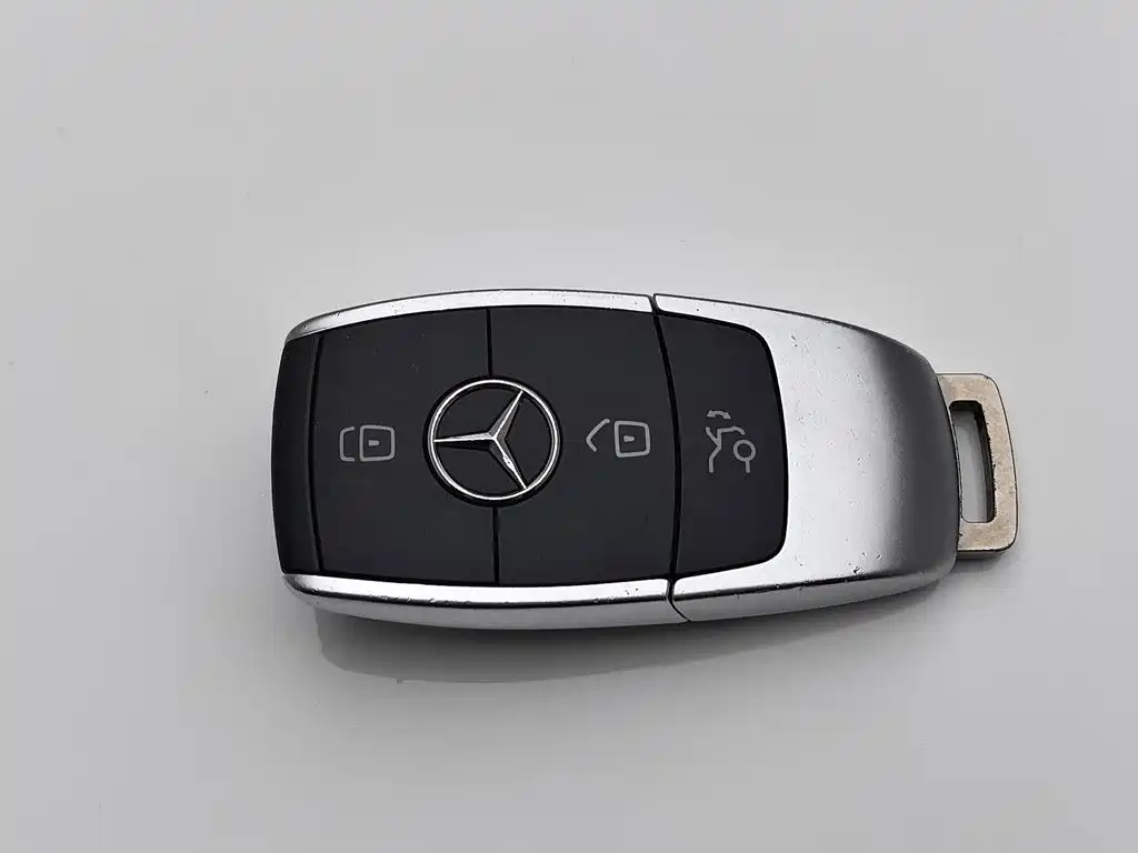 Mercedes-Benz GLC — миниатюра 19