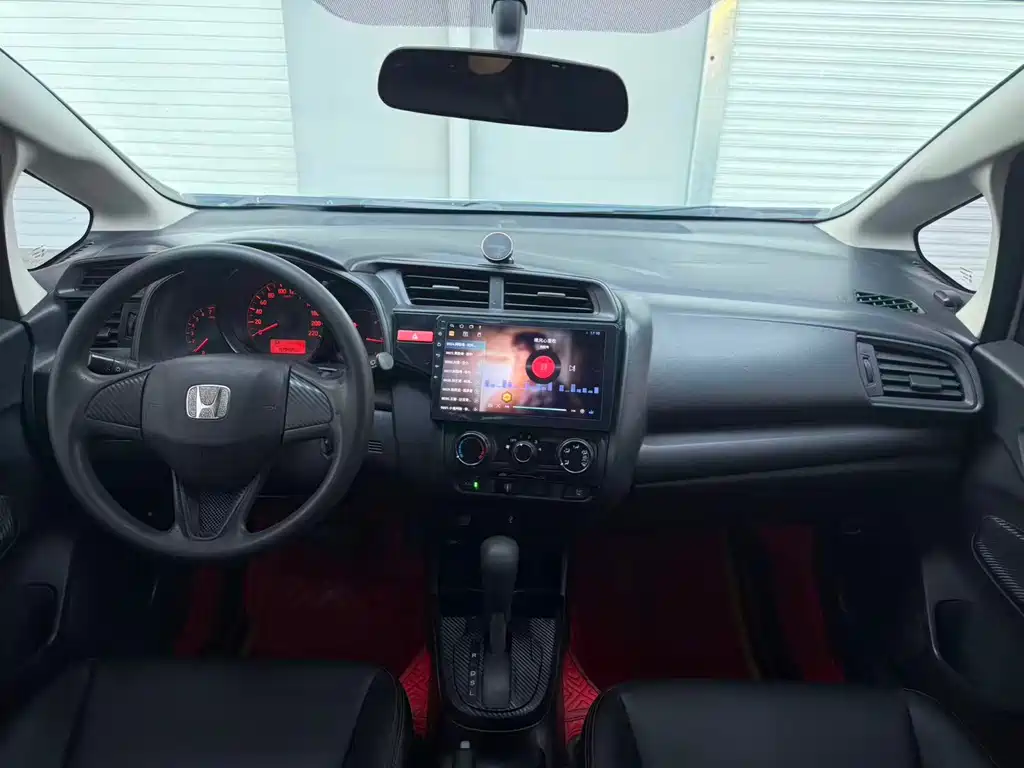 Honda Fit — миниатюра 4