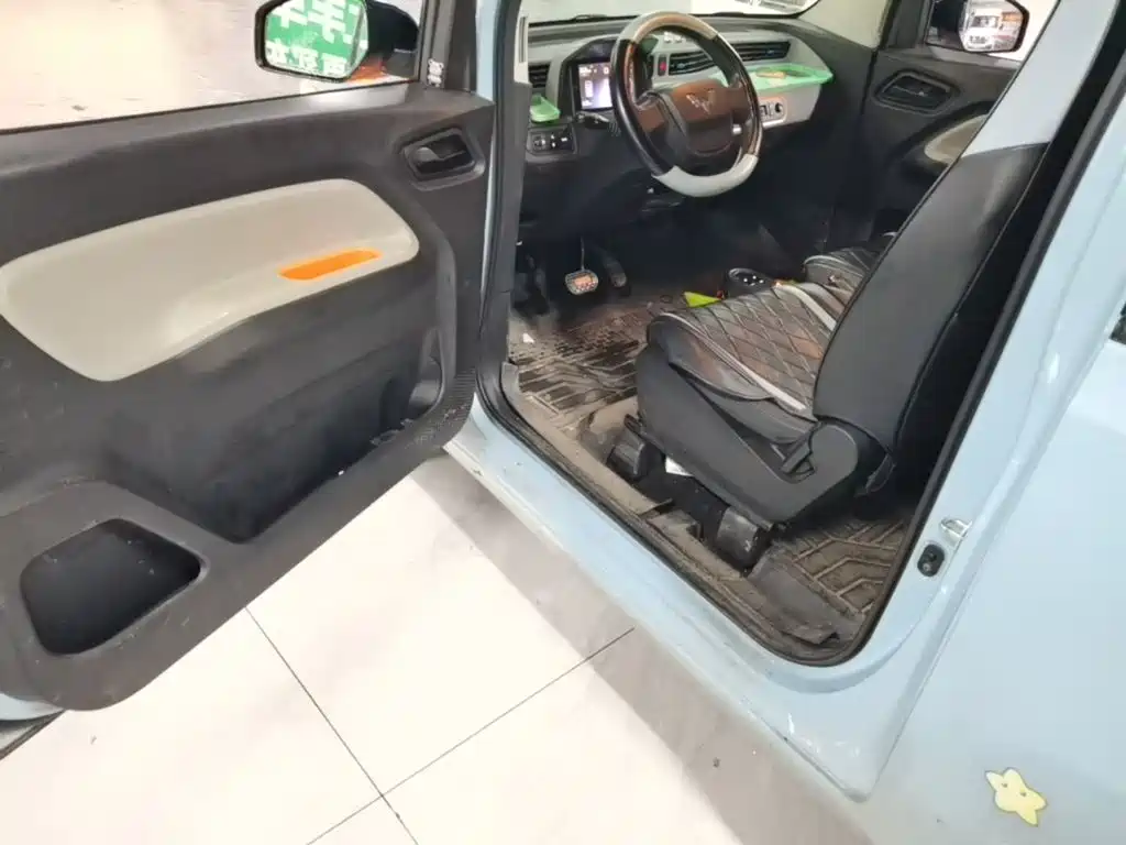 Wuling MINIEV — миниатюра 16