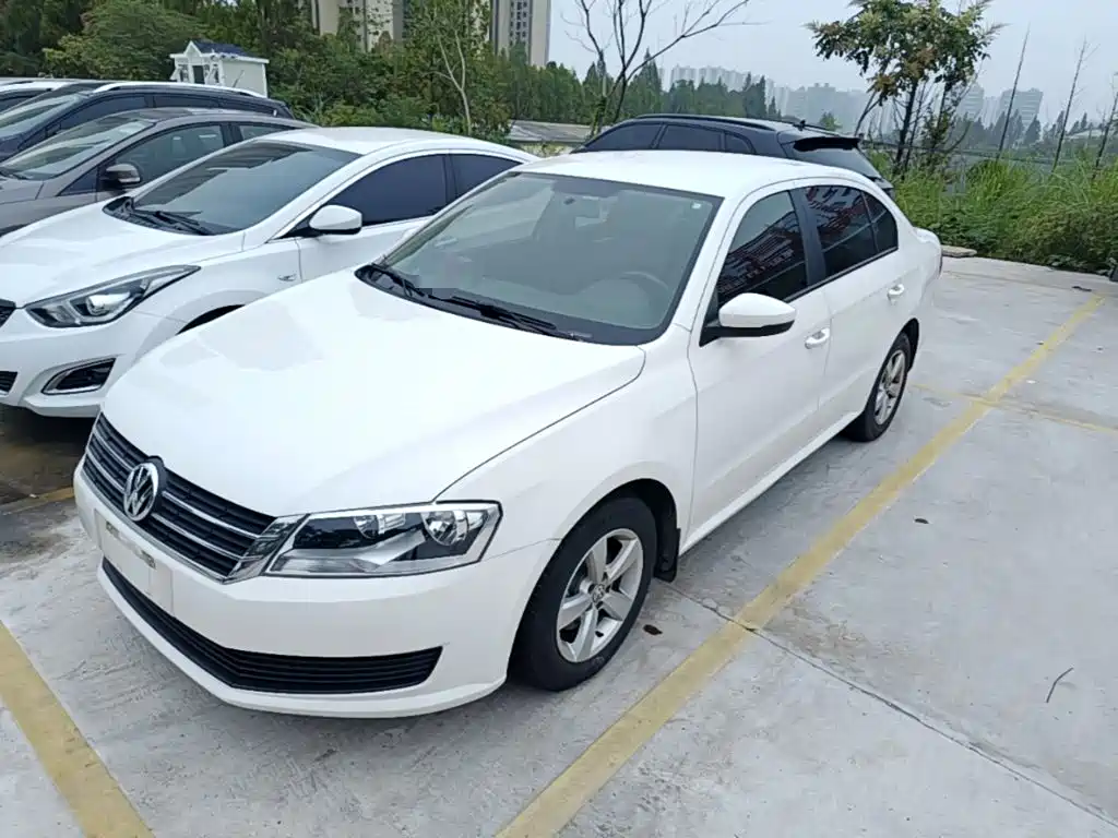 Volkswagen Lavida — миниатюра 2
