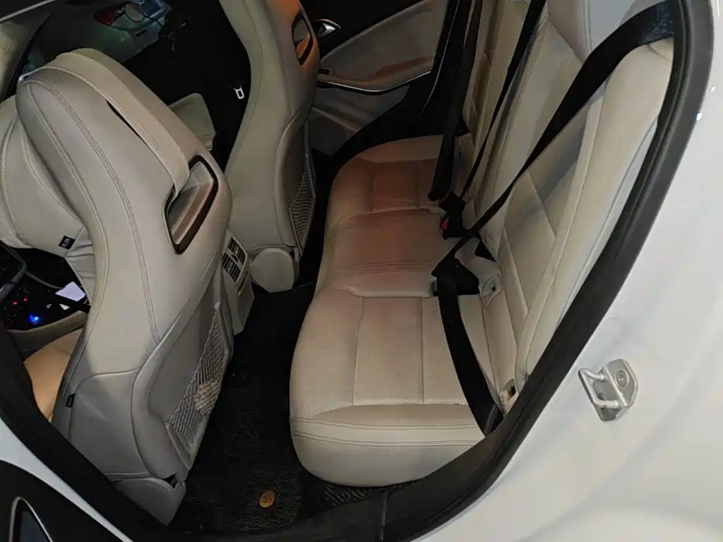 Mercedes-Benz GLA — миниатюра 17
