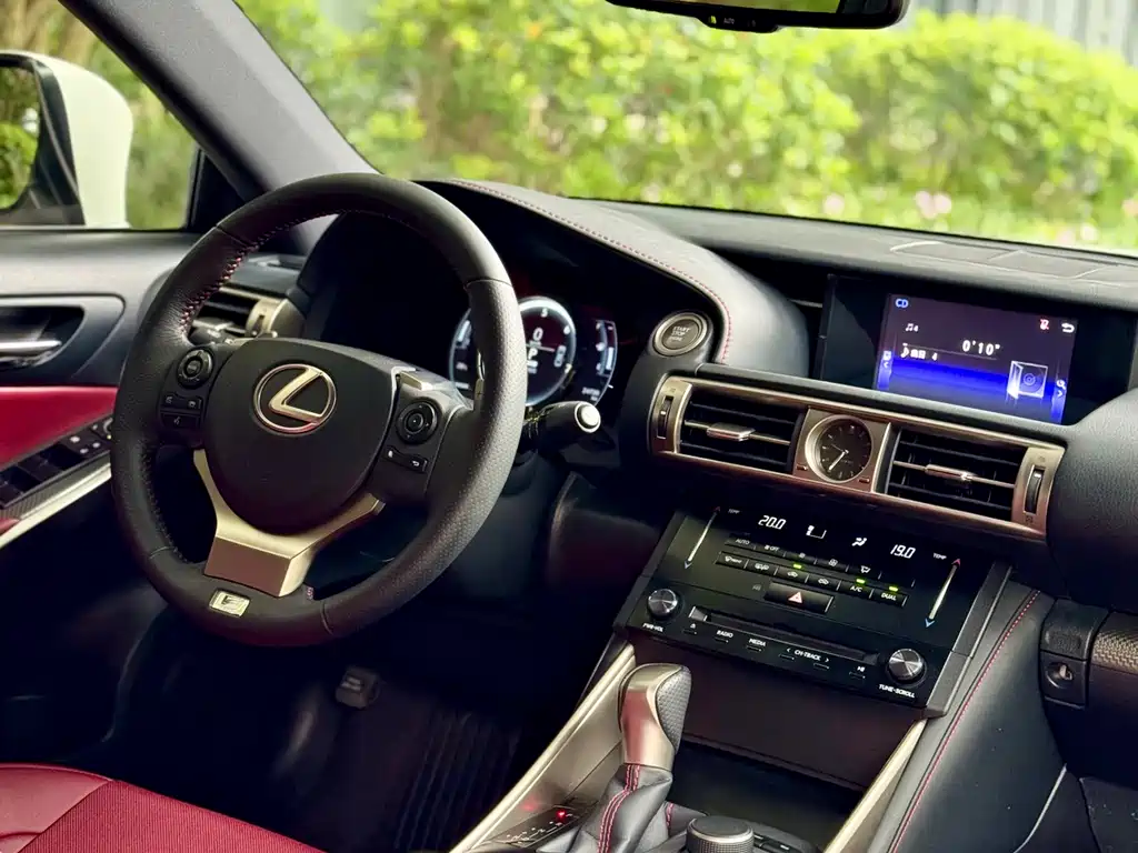 Lexus IS 2013 250 F SPORT