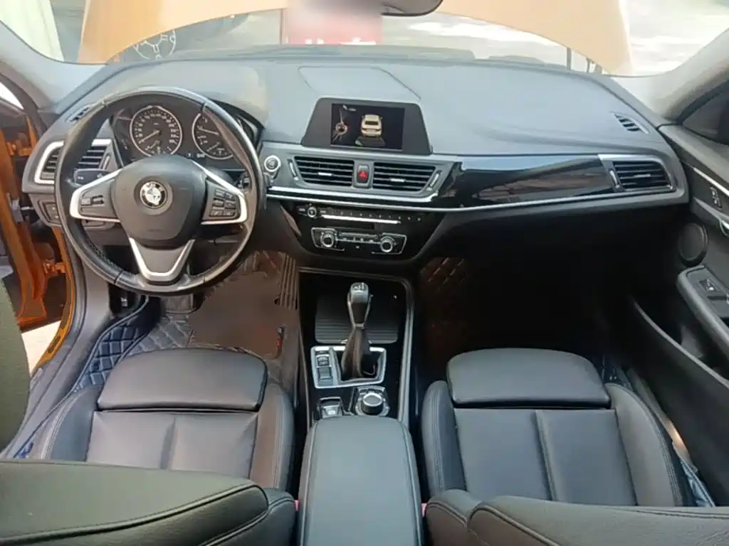 BMW 1 Series — миниатюра 10
