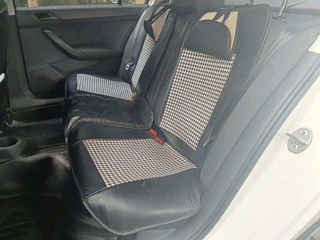 Volkswagen Santana — миниатюра 13
