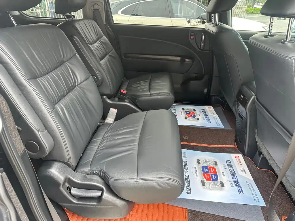 Honda Elysion — миниатюра 8