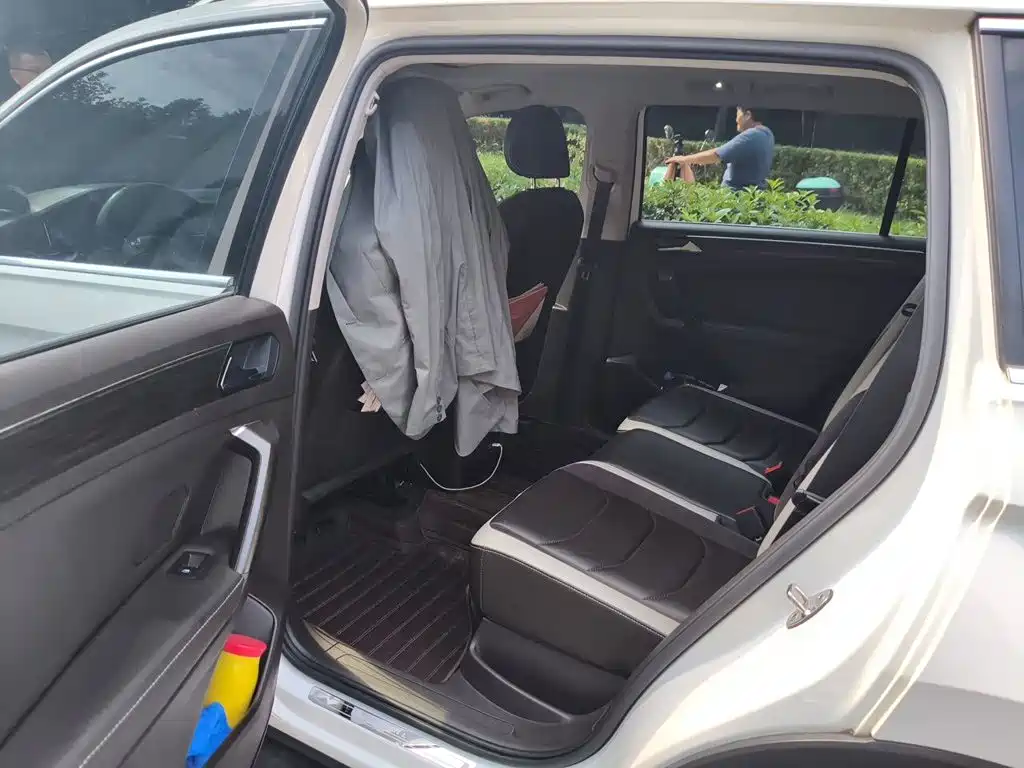 Volkswagen Tiguan L — миниатюра 14