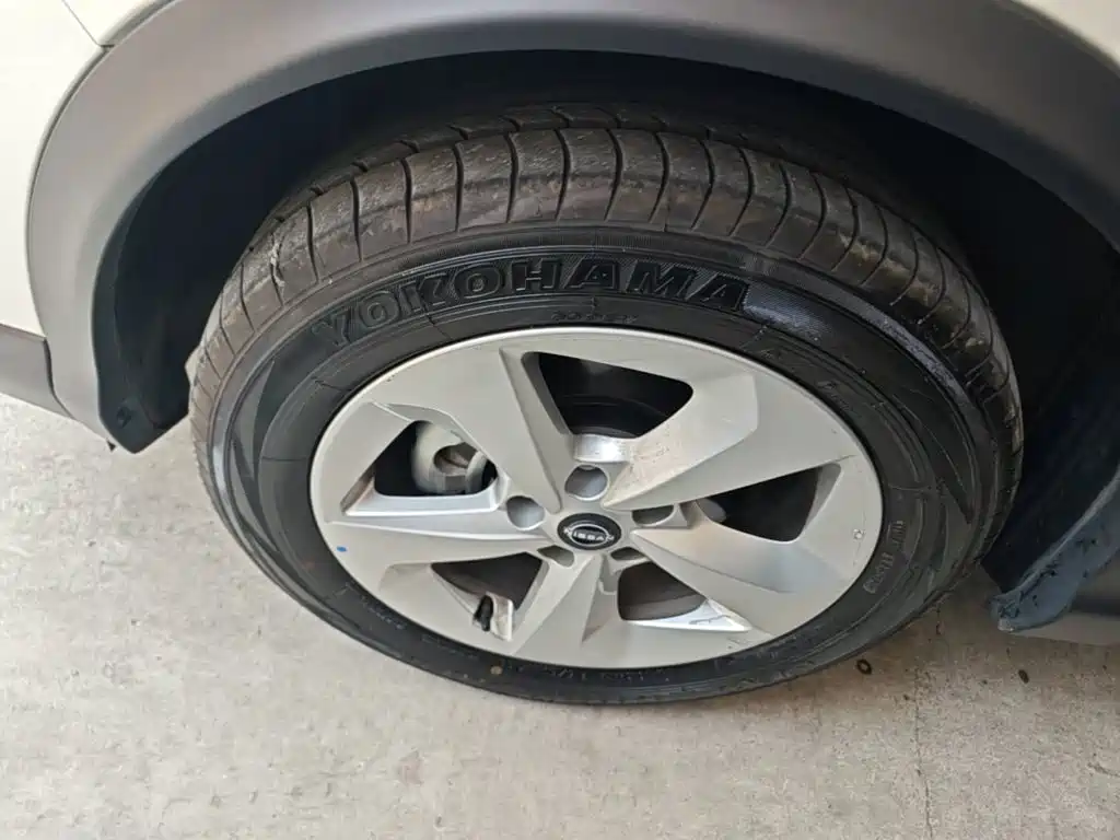 Nissan Qashqai — миниатюра 23