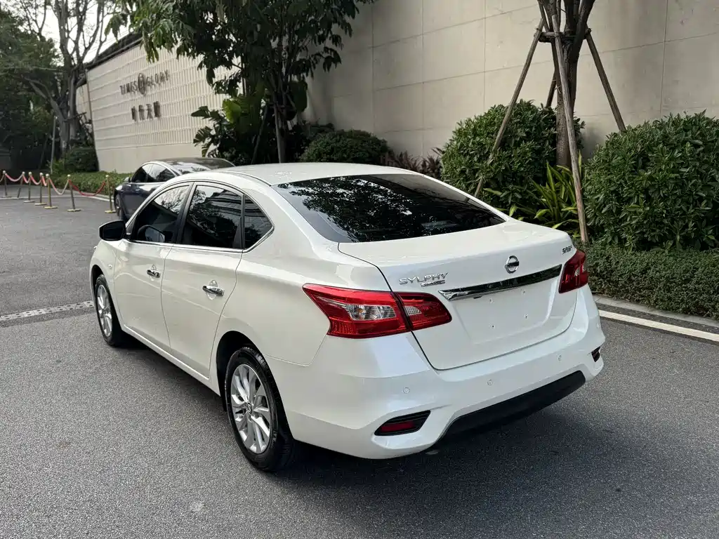 Nissan Sylphy — миниатюра 6