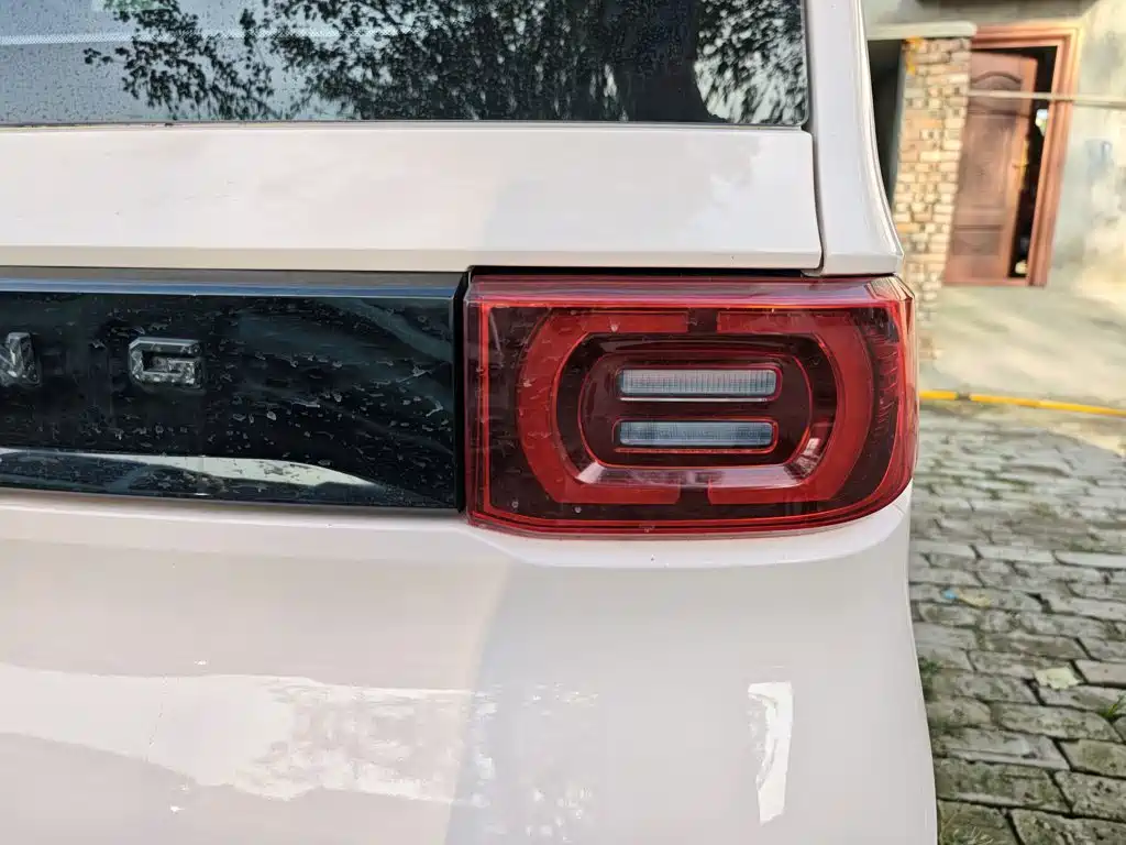 Wuling MINIEV — миниатюра 8