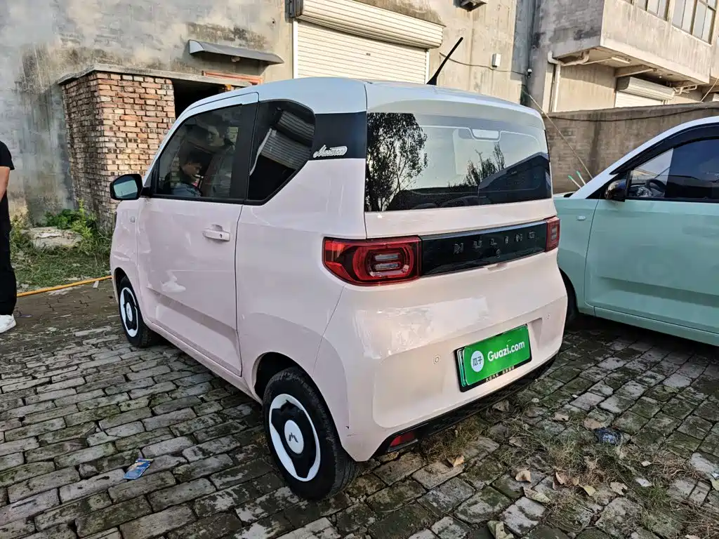 Wuling MINIEV — миниатюра 5