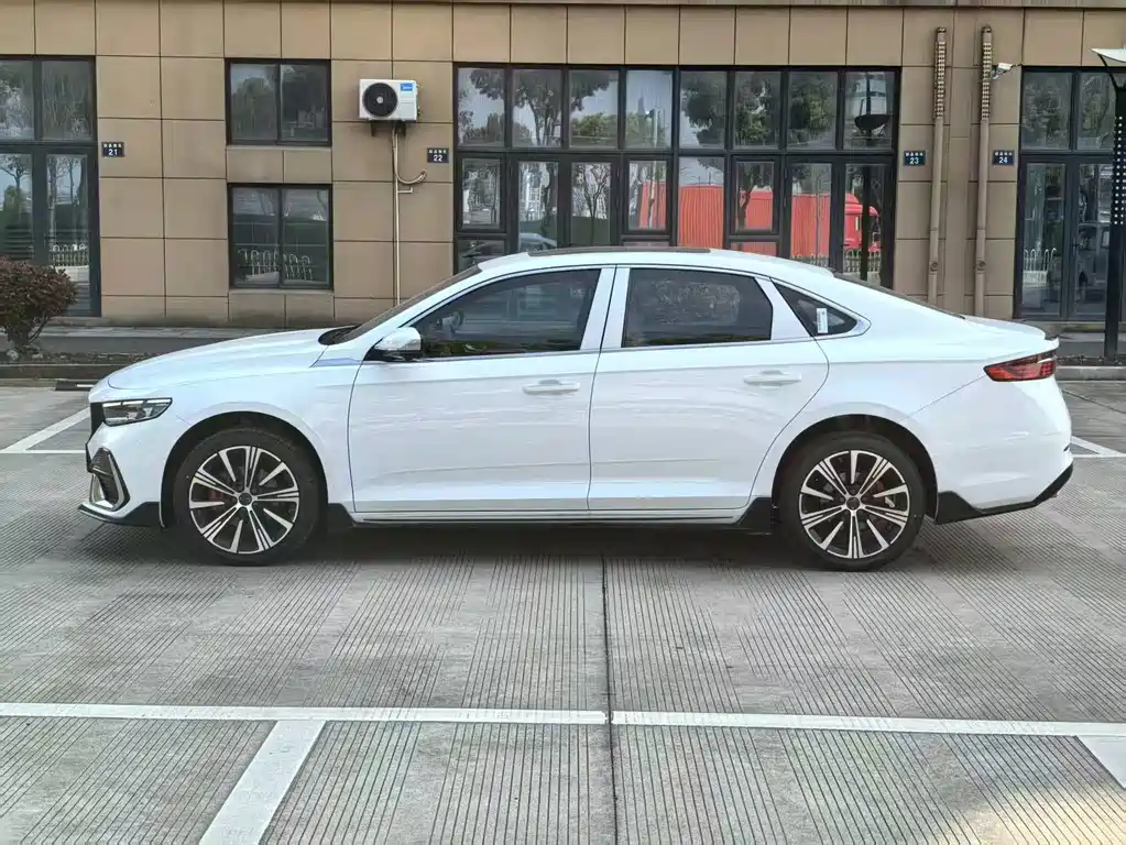 Geely Xingrui — миниатюра 4