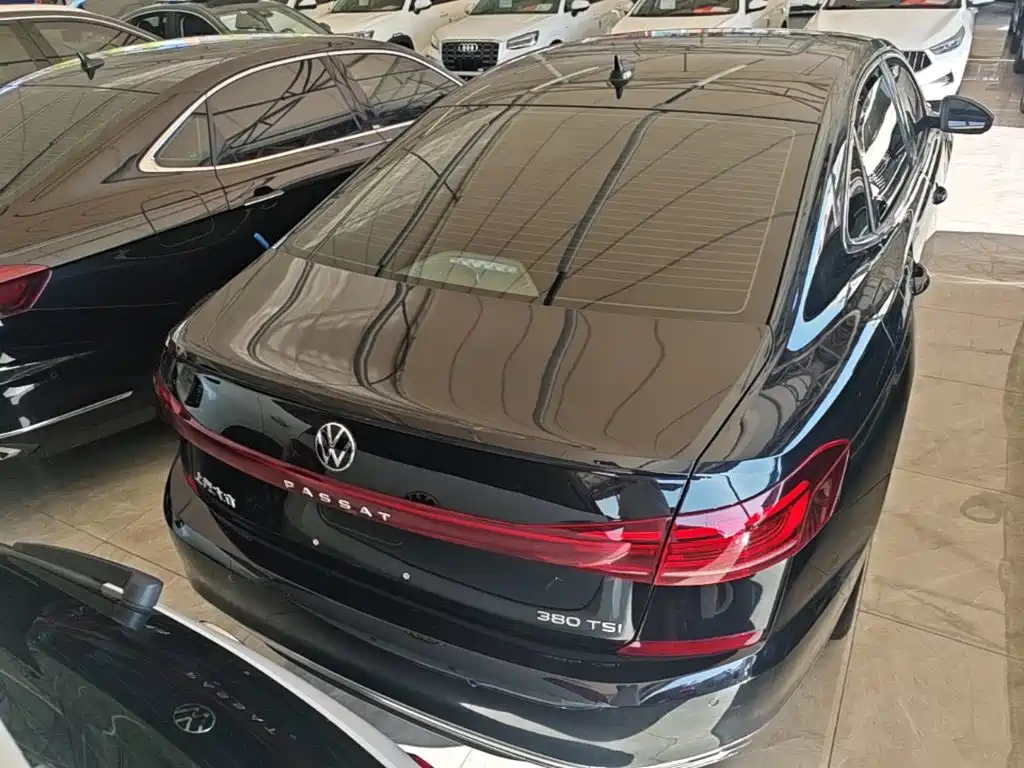 Volkswagen Passat — миниатюра 6
