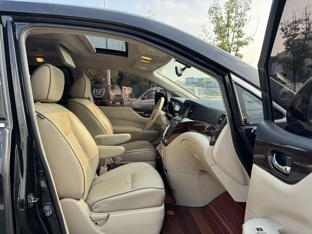 Nissan Quest — миниатюра 13