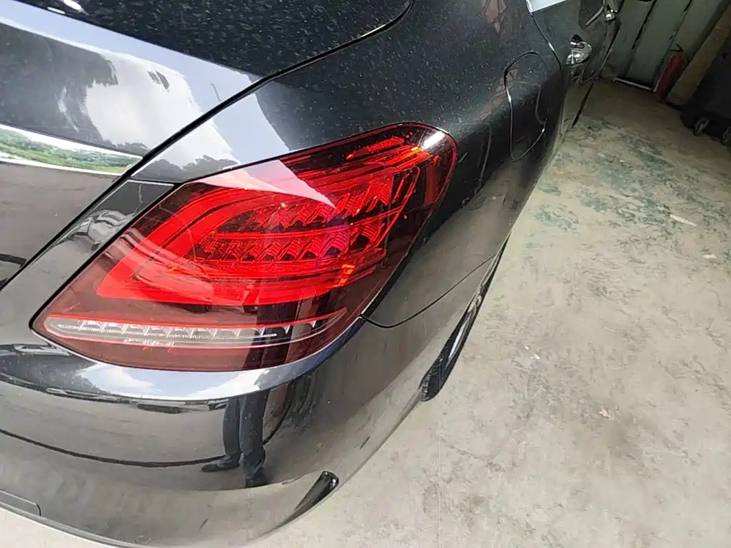 Mercedes-Benz C-Class — миниатюра 8