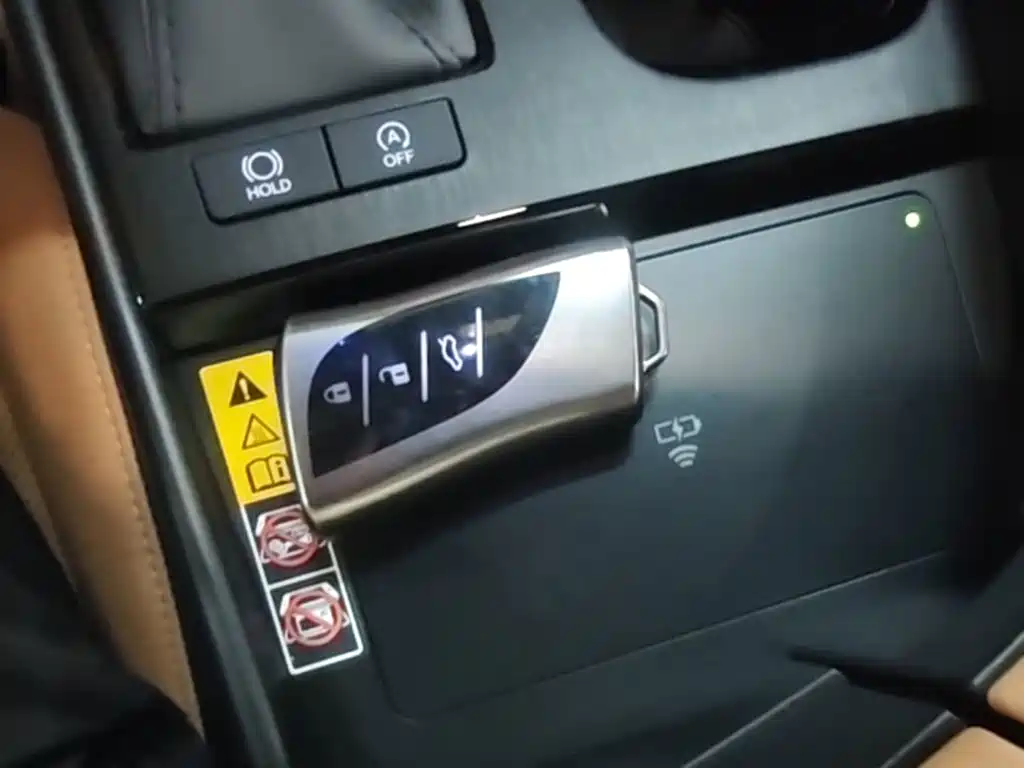 Lexus ES — миниатюра 17