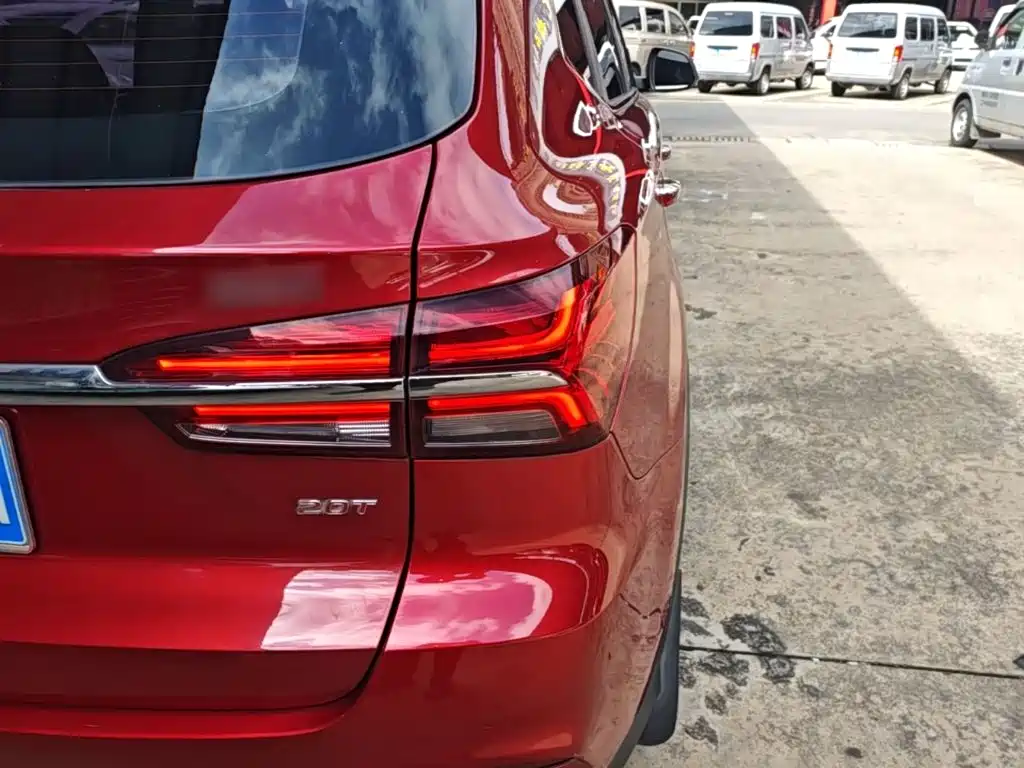 Roewe RX5 — миниатюра 8