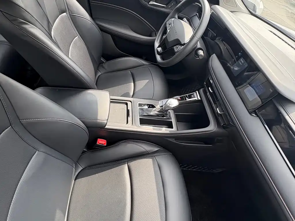 Roewe i5 — миниатюра 6