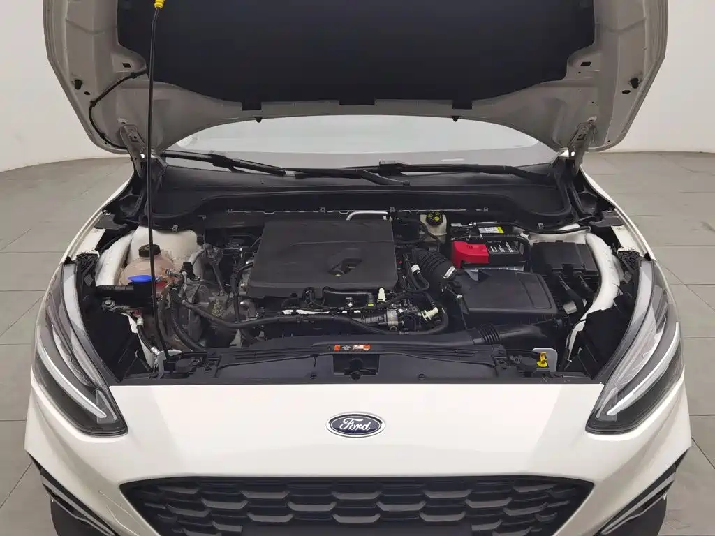Ford Focus Active — миниатюра 6
