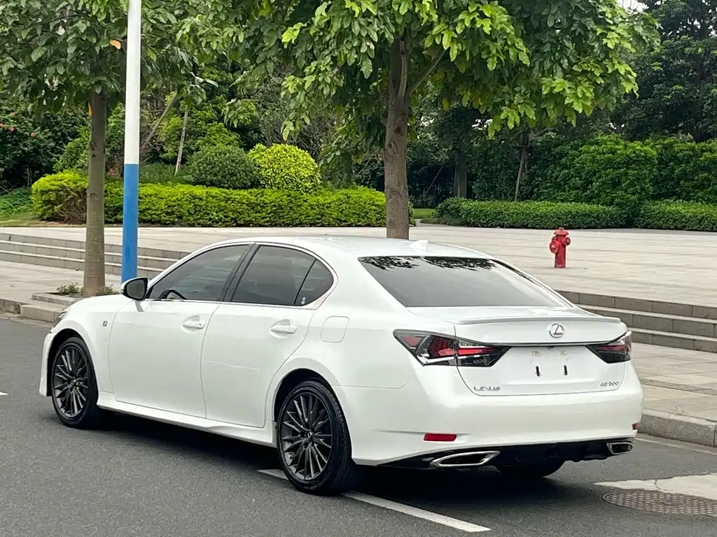 Lexus GS — миниатюра 4