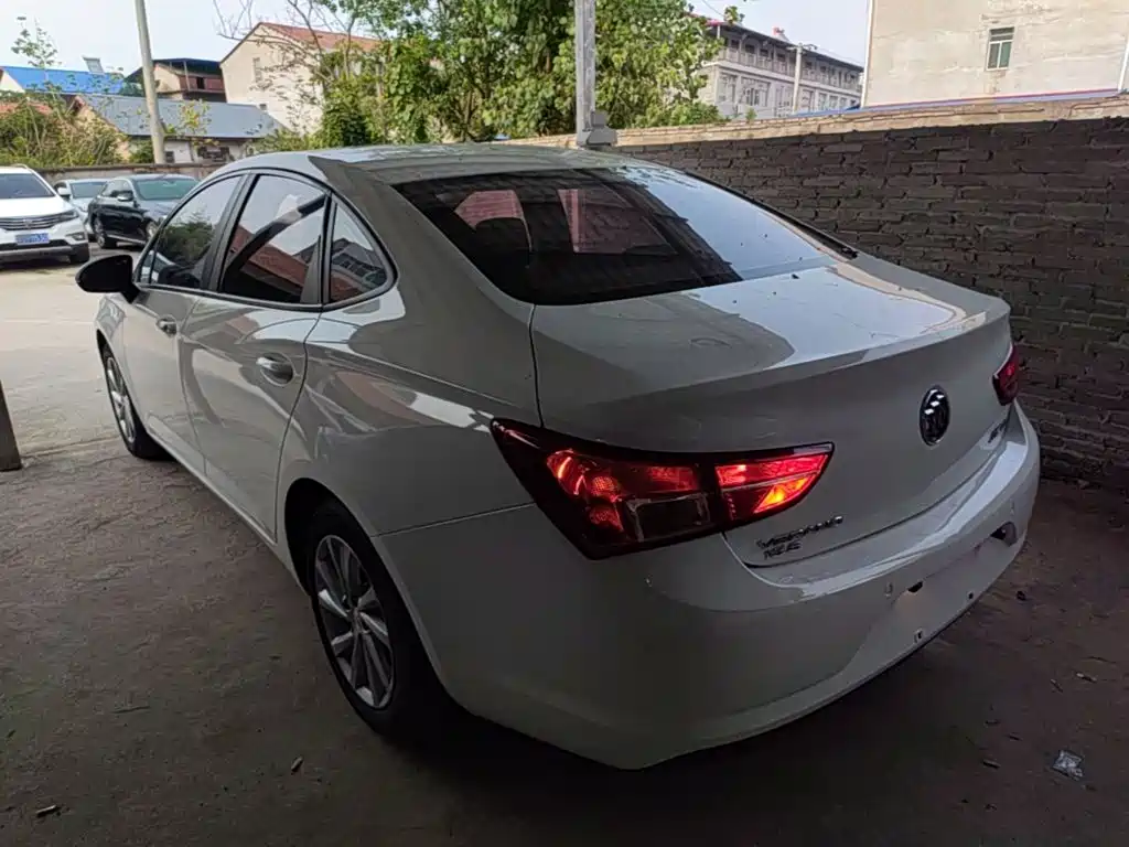 Buick Verano — миниатюра 5