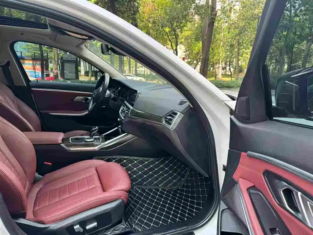 BMW 3 Series — миниатюра 8