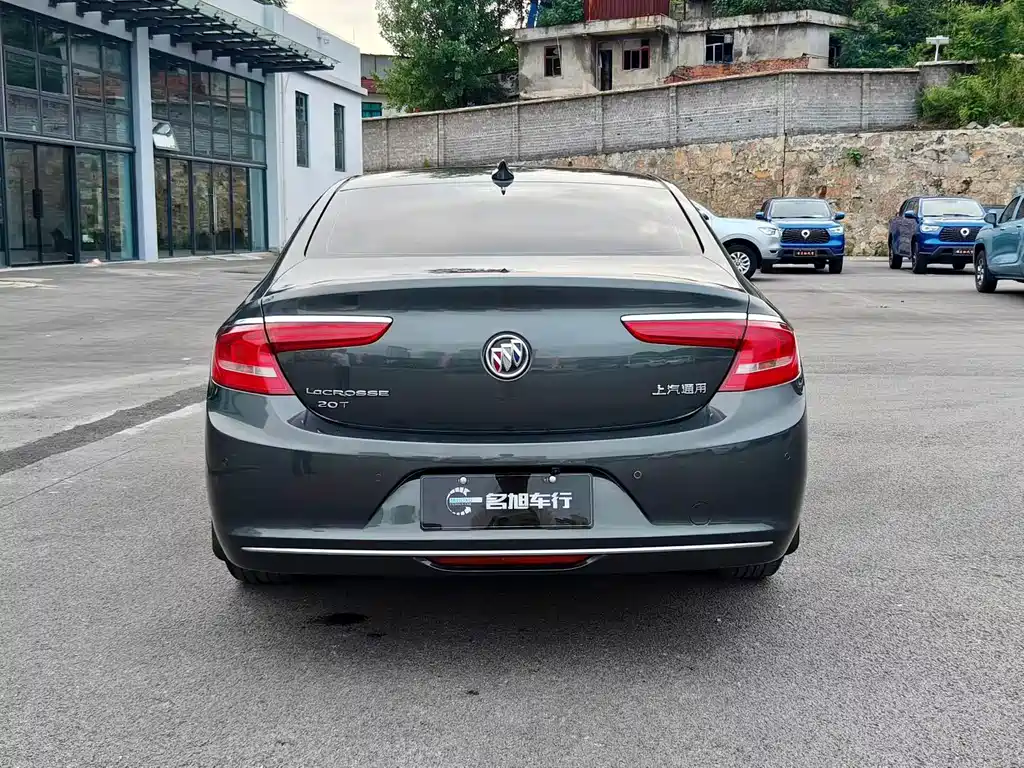 Buick LaCrosse — миниатюра 8