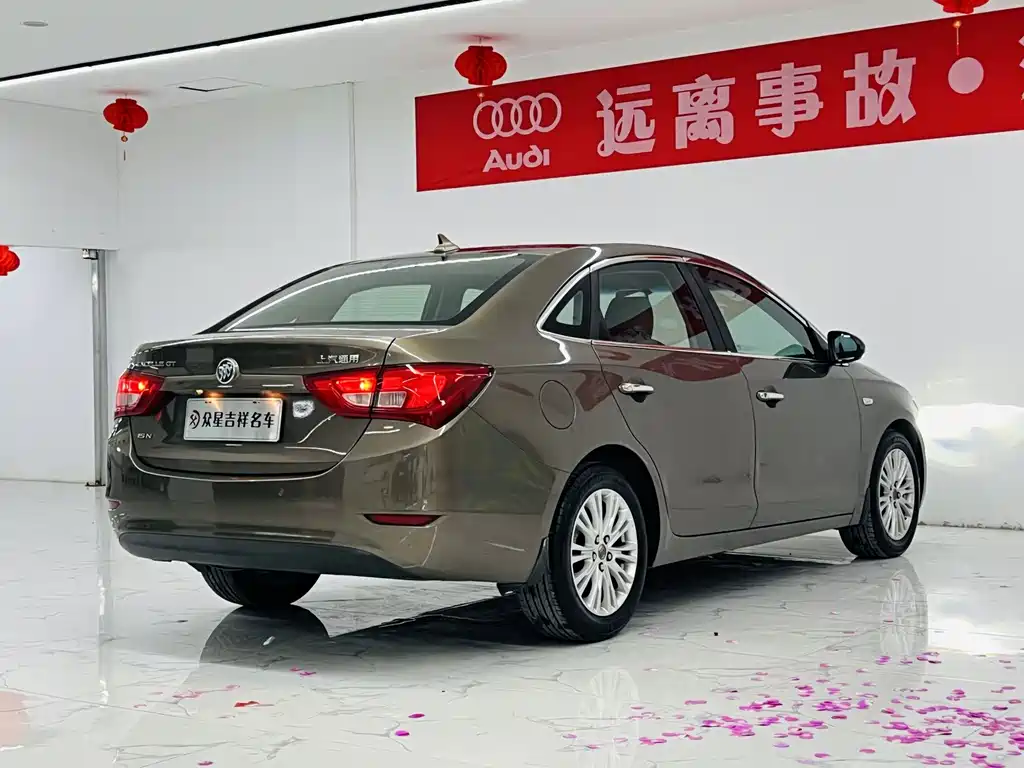 Buick Excelle — миниатюра 15