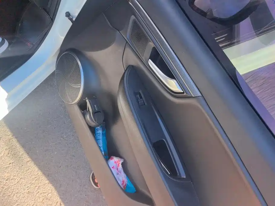 Bestune B50 2016 1.6L AT Luxury