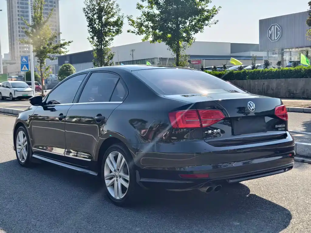 Volkswagen Sagitar — миниатюра 6