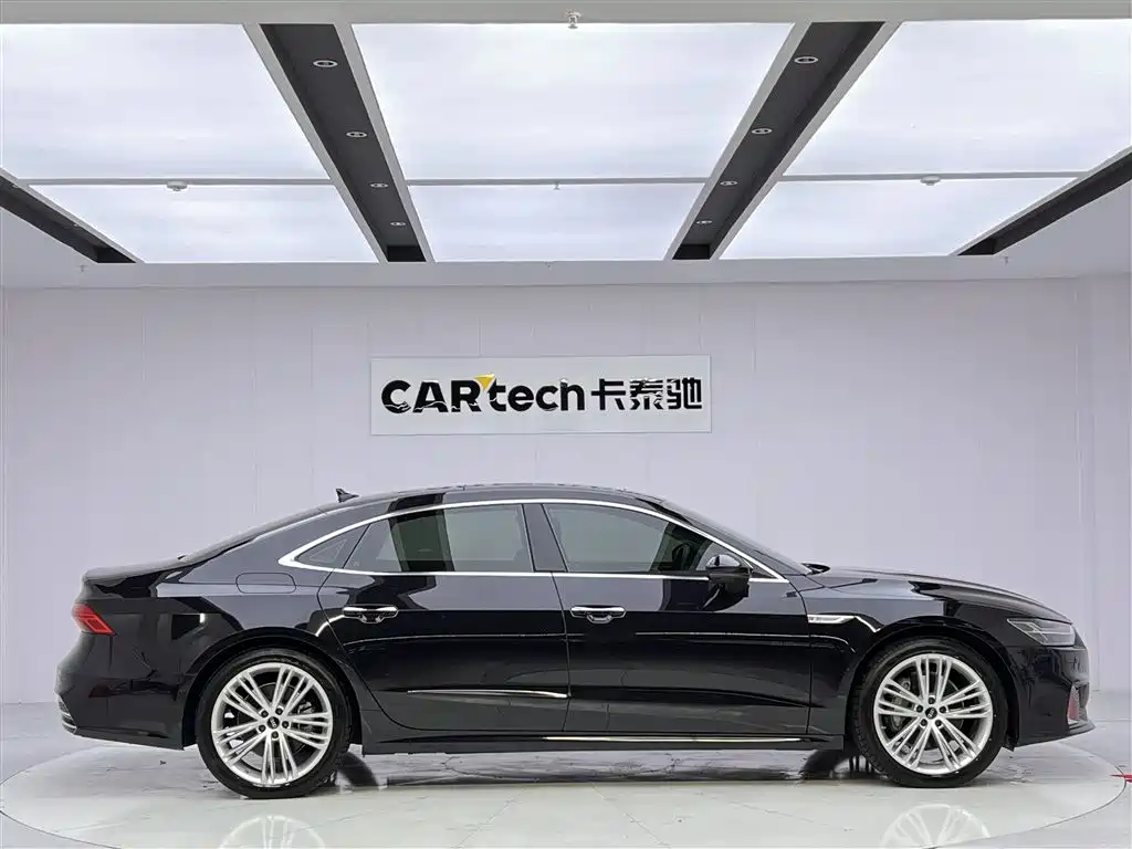 Audi A7L 2024 45 TFSI quattro