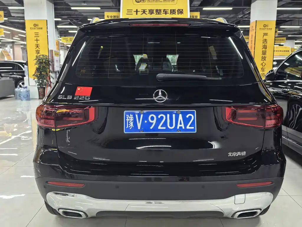 Mercedes-Benz GLB — миниатюра 14