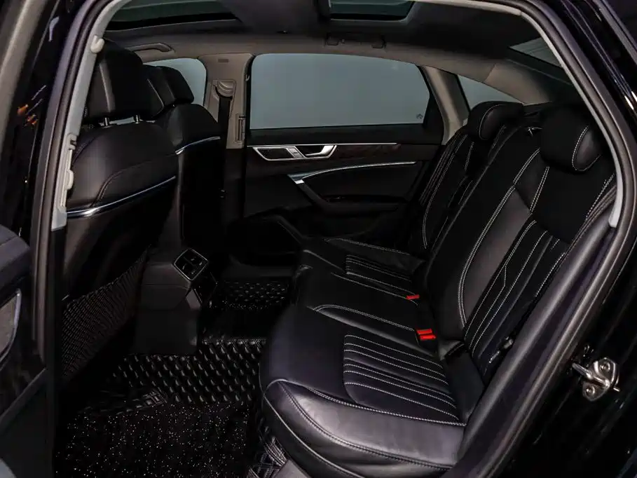 Audi A6L — миниатюра 10