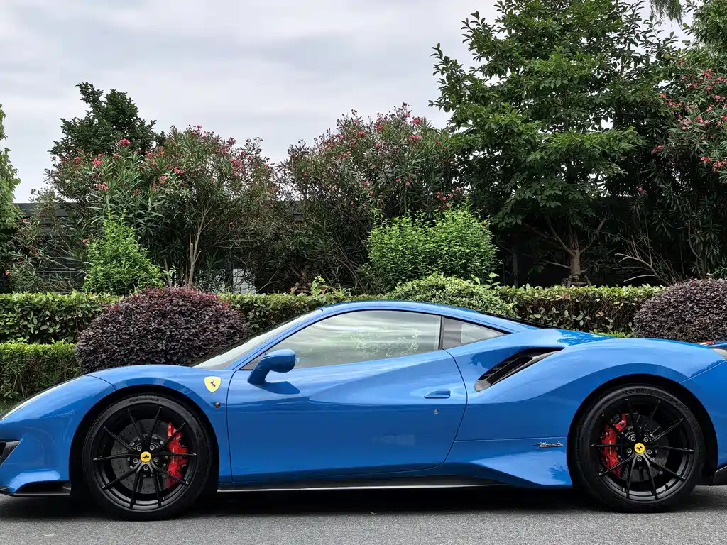 Ferrari 488 2018 488 Pista