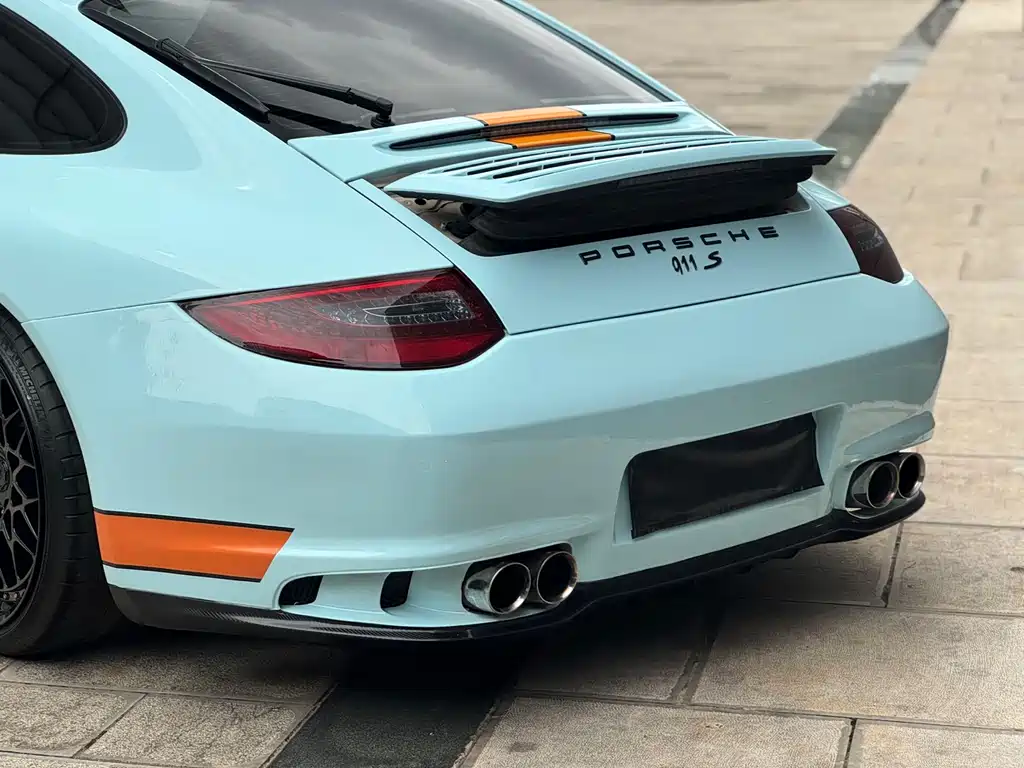 Porsche 911 2010 Carrera S 3.8L