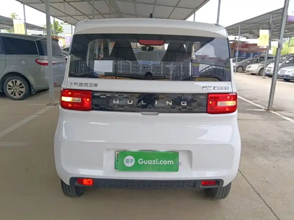 Wuling MINIEV — миниатюра 6