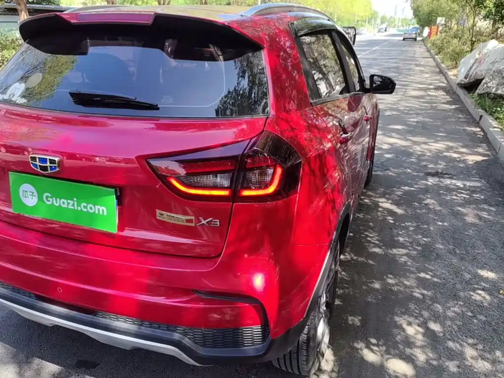 Geely Vision X3 — миниатюра 8