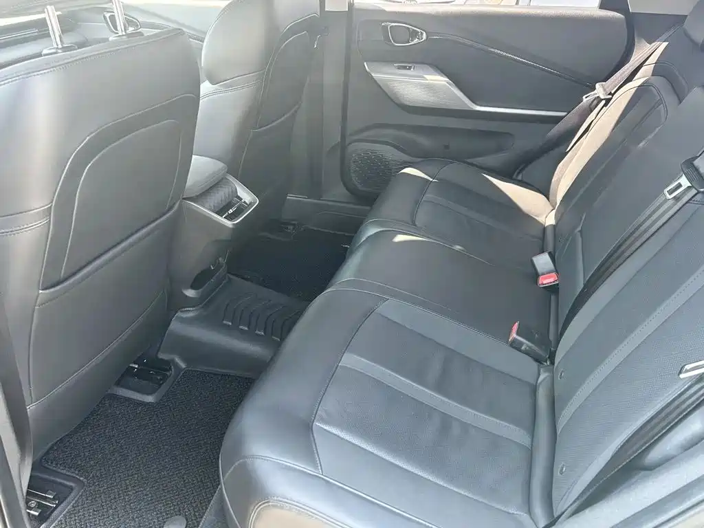 Baojun Valli — миниатюра 8