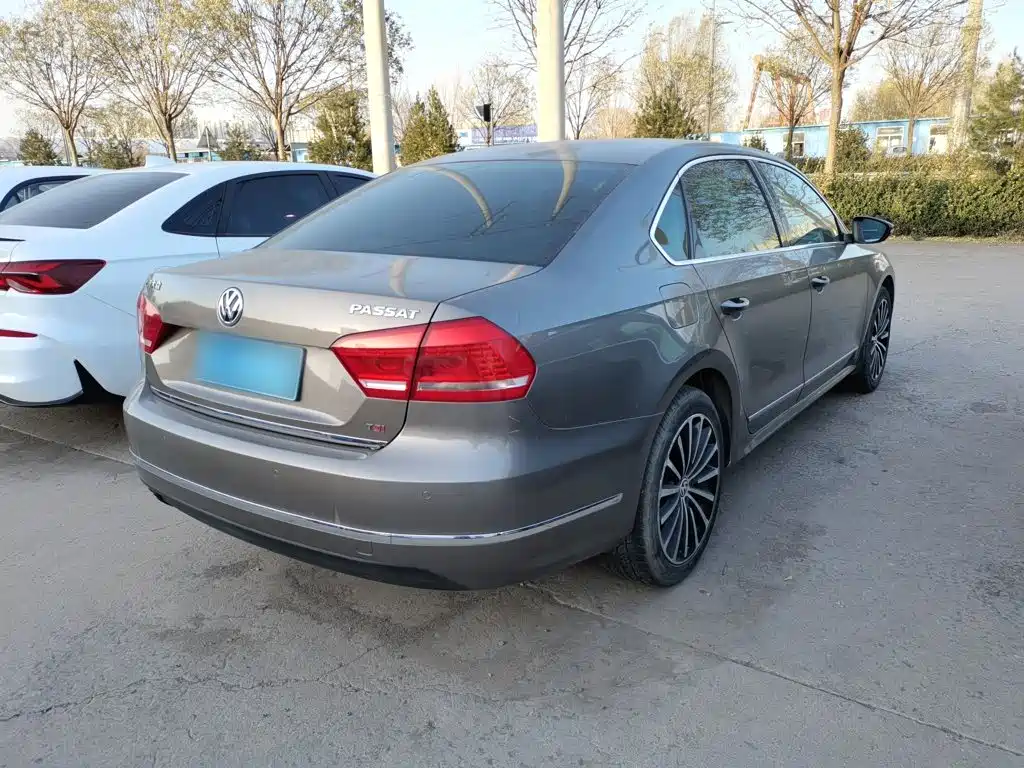 Volkswagen Passat 2014 1.8TSI DSG