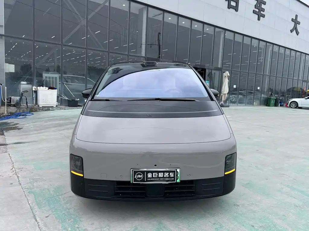 Li Auto Li MEGA — миниатюра 2