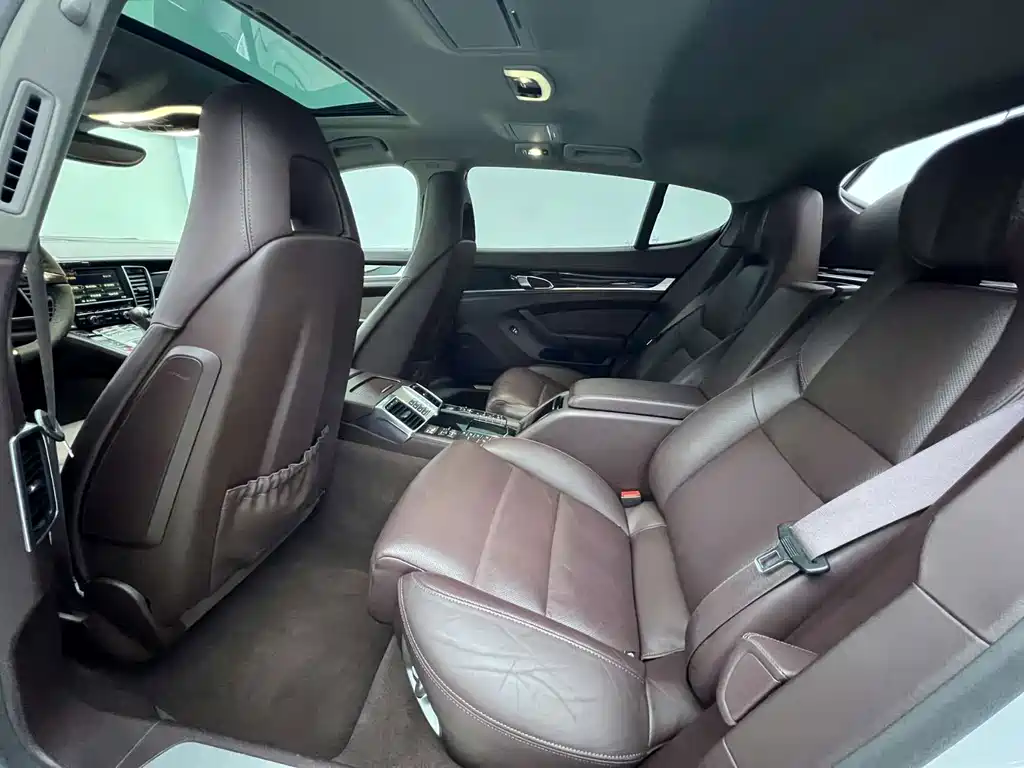 Porsche Panamera — миниатюра 9