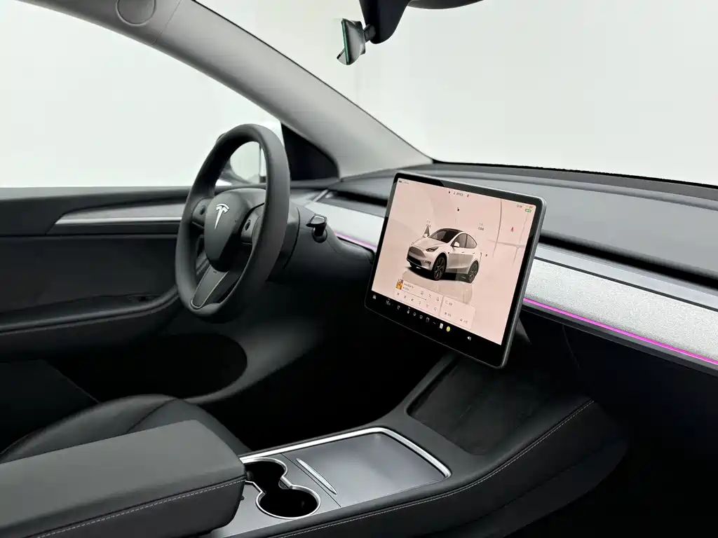 Tesla Model Y — фотографии объявления, Фото 18