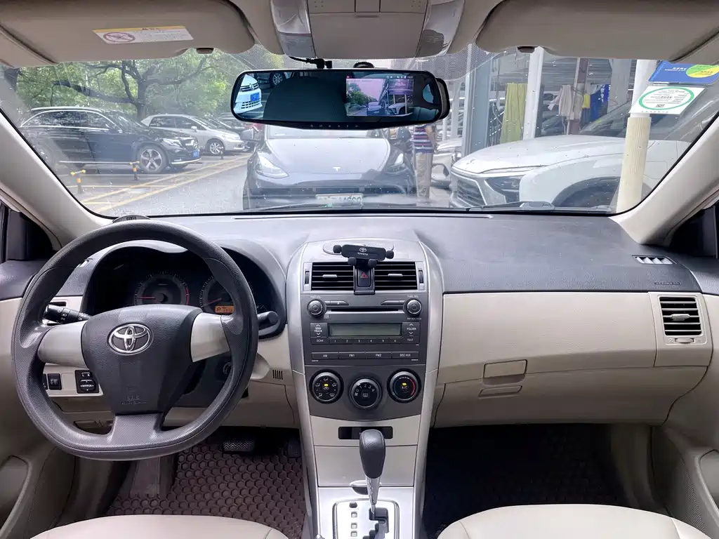 Toyota Corolla — миниатюра 9