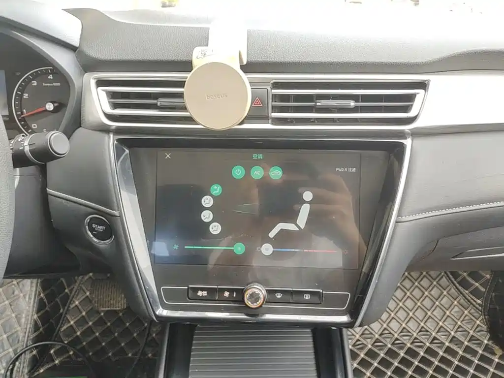 Roewe i5 — миниатюра 13